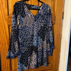 Blue paisley dress by Westport beautiful lace sleeve openings   Size small